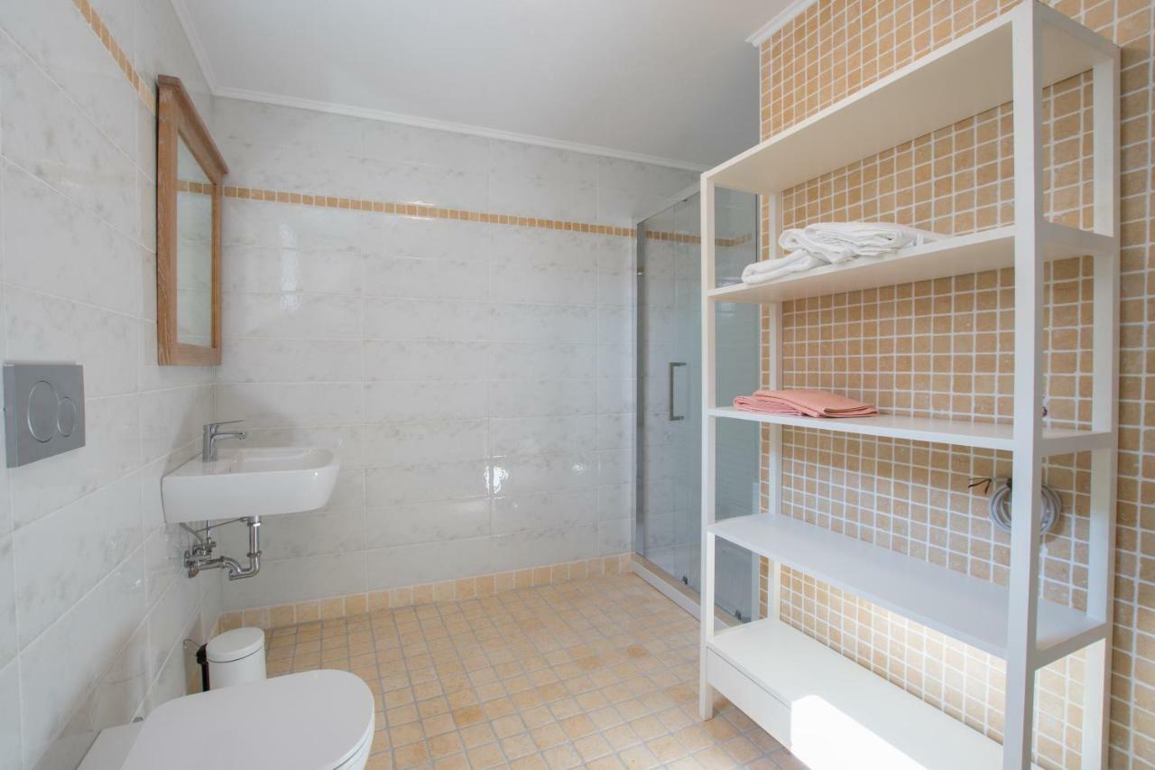 Lana House With Apartments Petrovija Extérieur photo