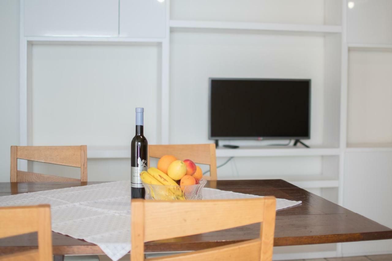 Lana House With Apartments Petrovija Extérieur photo
