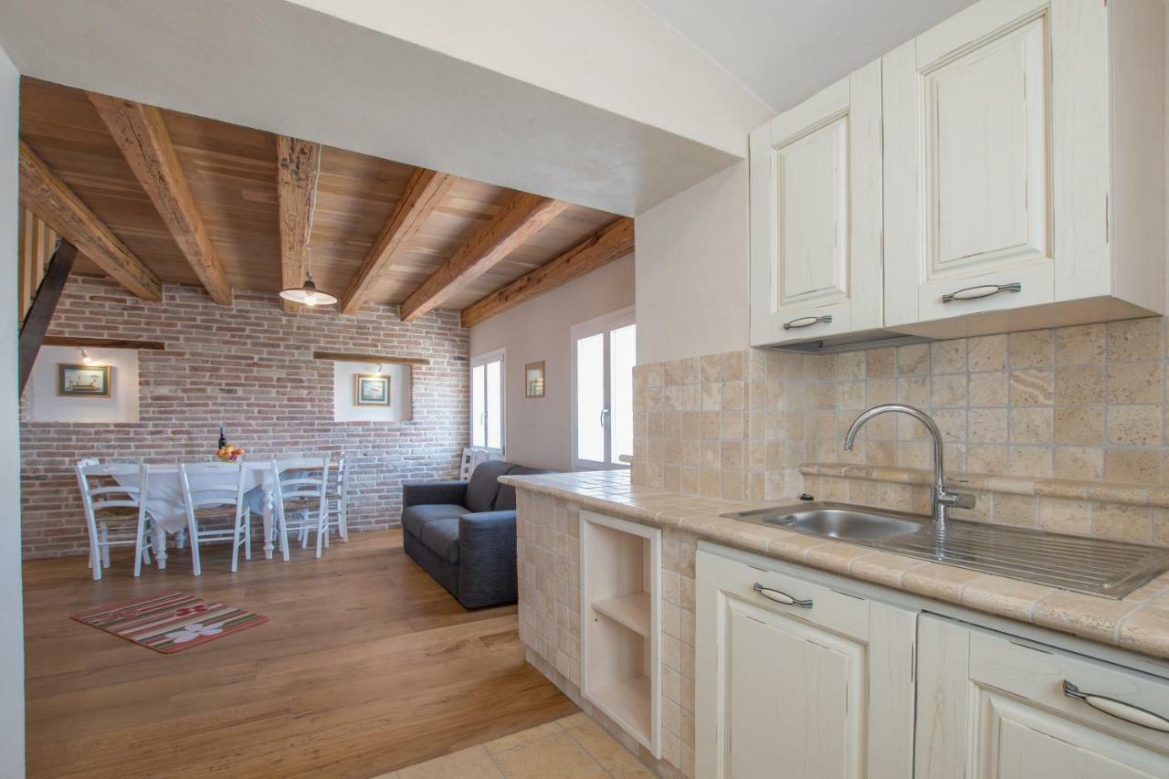 Lana House With Apartments Petrovija Extérieur photo